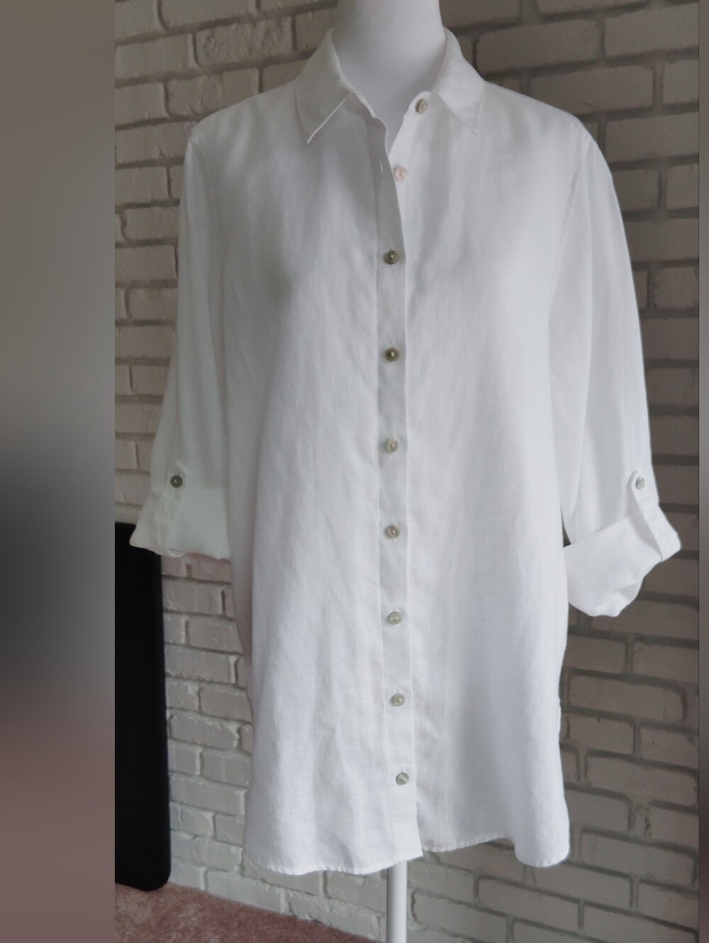 Chico's White 100% Linen Long Sleeve Button-Front Shirt, sz 1